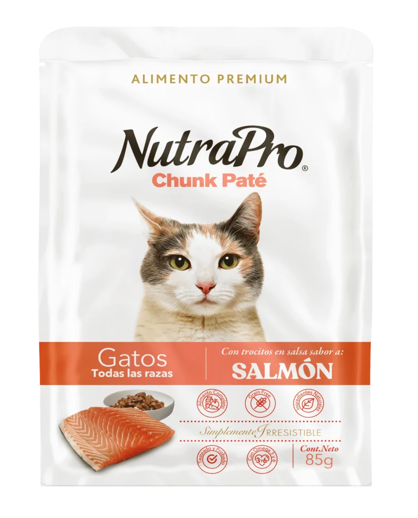 NutraPro-Alimento-Premium-Chunk-Pate-Gatos-Todas-las-Razas-Salmon-827x1024